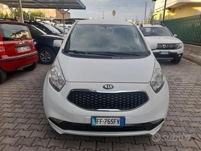 Usata Kia Venga 90 CV (66 kW) 2016 Bianco Utilitaria