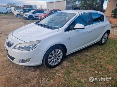 usata Opel Astra 1.7 Cdti - 2011