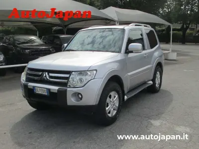 Usata Mitsubishi Pajero Instyle 170 CV (125 kW) 2007 Argento SUV