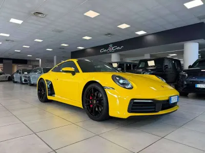 Usata Porsche 911 Carrera 4S 450 CV (330 kW) 2022 Giallo Coupé