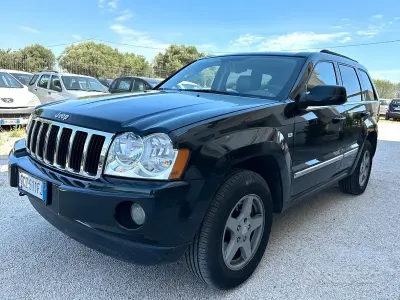 Usata Jeep Grand Cherokee Overland 218 CV (160 kW) 2006 Nero SUV