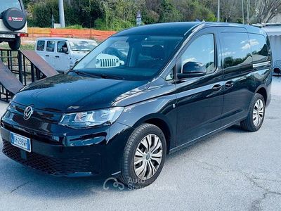 Usata VW Caddy 122 CV (89 kW) 2022 Nero Monovolume