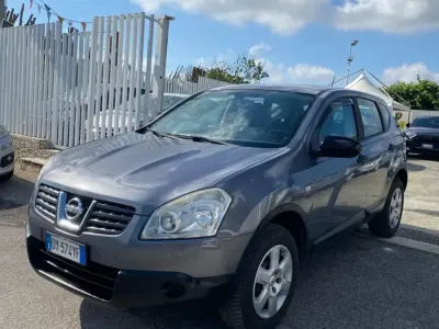 Usata Nissan Qashqai Visia 106 CV (77 kW) 2009 Grigio SUV