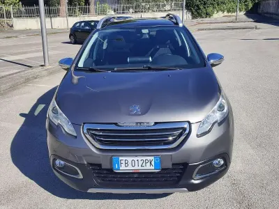 Usata Peugeot 2008 Allure 120 CV (88 kW) 2016 Grigio SUV