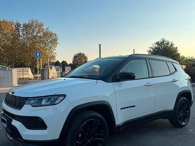 Usata Jeep Compass Night Eagle 131 CV (96 kW) 2022 Bianco SUV