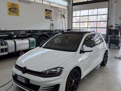 Usata VW Golf VII GTI 220 CV (161 kW) 2016 Berlina