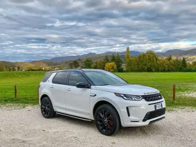 Second-hand Land Rover Discovery 5 R-Dynamic 179 CP (131 kW) 2019 SUV