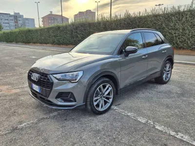 Usata Audi Q3 Ambiente 190 CV (139 kW) 2020 Grigio chronos metalizzato SUV