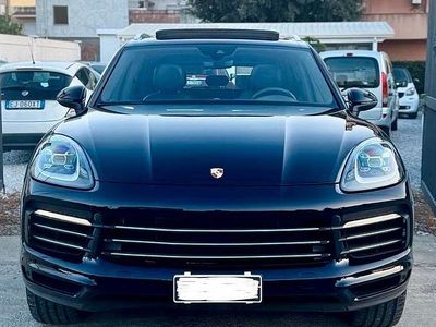 Usata Porsche Cayenne Turbo 441 CV (324 kW) 2018 Nero SUV