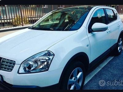 Usata Nissan Qashqai Acenta 106 CV (77 kW) 2008 Bianco SUV