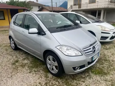 Usata Mercedes A180 Avantgarde 109 CV (80 kW) 2008 Grigio Berlina