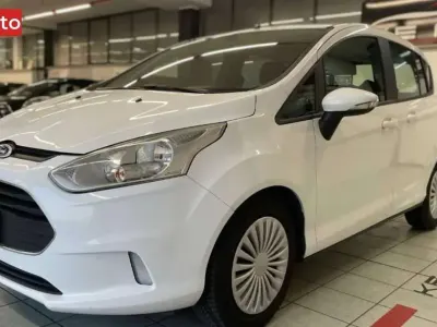 Begagnad Ford B-MAX 101 HK (74 kW) 2016 Vit Minibuss
