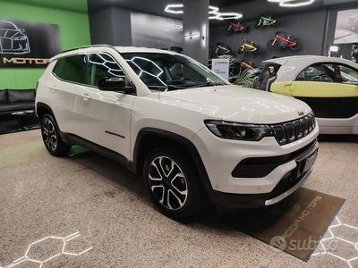 Käytetty Jeep Compass Limited 131 HP (96 kW) 2022 Valkoinen Katumaasturi