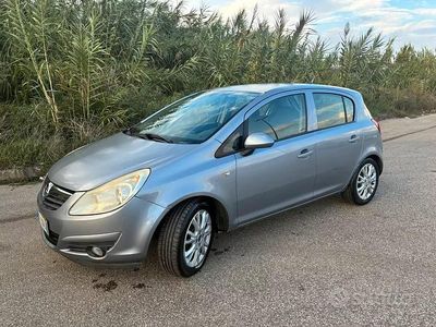 Usata Opel Corsa 75 CV (55 kW) 2009 Utilitaria