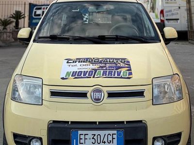Begagnad Fiat Panda Climbing 60 HK (44 kW) 2010 Gul Halvkombi