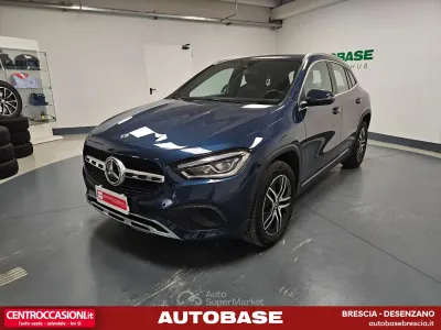 Usata Mercedes GLA200 150 CV (110 kW) 2023 Blu/azzurro SUV