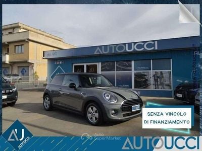 Occasion Mini Cooper D Hype 116 ch (85 kW) 2018 Gris Citadine