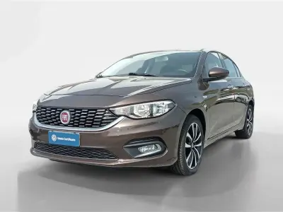 Usata Fiat Tipo Opening Edition 120 CV (88 kW) 2016 Bronzo met. Berlina