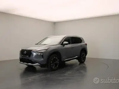 Usata Nissan X-Trail Tekna 213 CV (156 kW) 2024 Grigio SUV