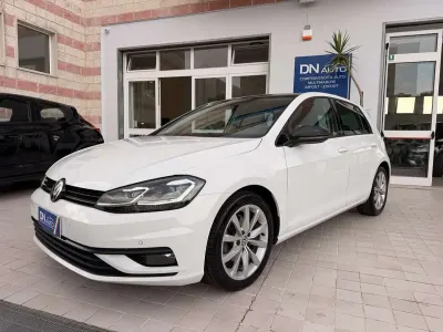 Usata VW Golf VII Executive 116 CV (85 kW) 2018 Bianco Berlina