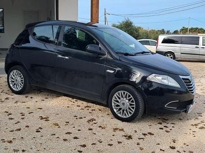Usata Lancia Ypsilon S 95 CV (69 kW) 2014 Nero Utilitaria