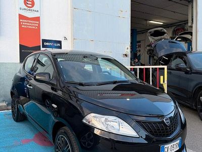 Usata Lancia Ypsilon S 69 CV (50 kW) 2024 Nero Utilitaria