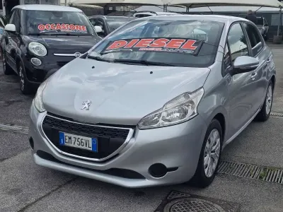 Usata Peugeot 208 Active 68 CV (50 kW) 2012 Other Utilitaria