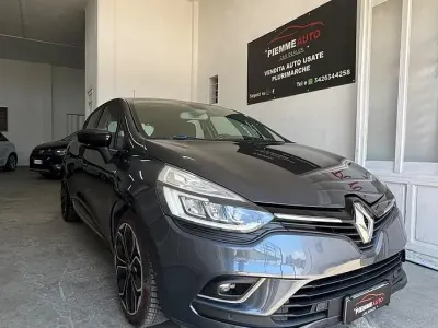 Usata Renault Clio IV 90 CV (66 kW) 2018 Grigio Berlina
