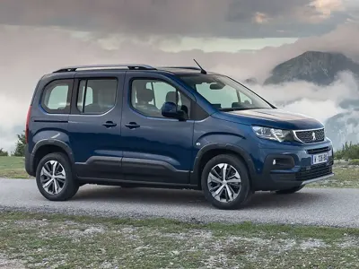 Nuova Peugeot e-Rifter GT 61 kW (84 CV) 2026 Argento Monovolume