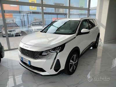 Usata Peugeot 5008 Allure 130 CV (95 kW) 2021 Bianco SUV