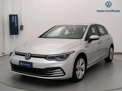 Usata VW Golf VIII Style 131 CV (96 kW) 2023 Argento Berlina