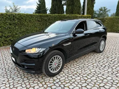 Begagnad Jaguar F-Pace