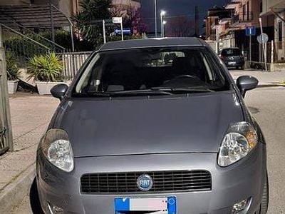 Usata Fiat Grande Punto 90 CV (66 kW) 2006 Grigio Utilitaria