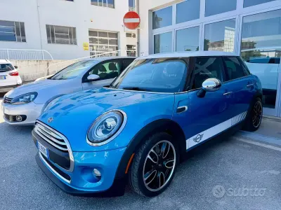 Usata Mini Cooper D 116 CV (85 kW) 2015 Blu Utilitaria