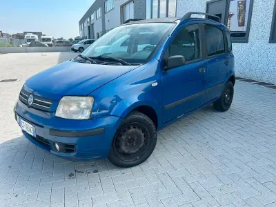 Usata Fiat Panda Dynamic 69 CV (50 kW) 2005 Blu Utilitaria