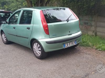 Usata Fiat Punto 54 CV (39 kW) 2002 Verde Utilitaria