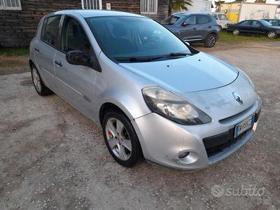 Usata Renault Clio II 85 CV (62 kW) 2009 Grigio Utilitaria
