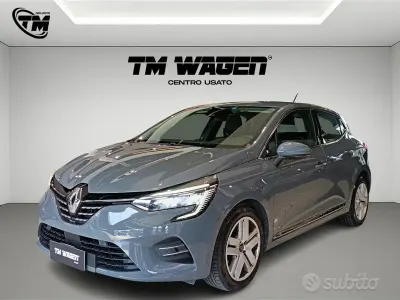 Usata Renault Clio V Intens 101 CV (74 kW) 2021 Grigio Berlina