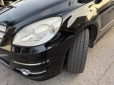 Gebraucht Mercedes B200 109 PS (80 kW) 2010 Schwarz Van / Kleinbus