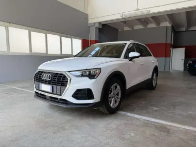 Usata Audi Q3 Business 150 CV (110 kW) 2019 Bianco SUV