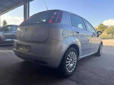 Usata Fiat Grande Punto Active 75 CV (55 kW) 2006 Grigio Utilitaria