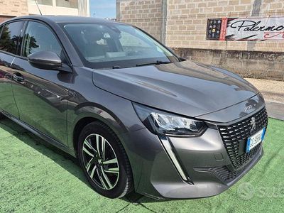 Usata Peugeot 208 GT 101 CV (74 kW) 2021 Grigio Utilitaria