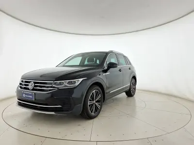 Usata VW Tiguan Elegance 150 CV (110 kW) 2022 Deep black perlato SUV