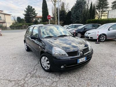 Usata Renault Clio II 58 CV (42 kW) 2006 Nero Berlina