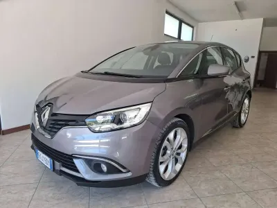 Usata Renault Scénic IV Zen 110 CV (80 kW) 2017 Other Monovolume