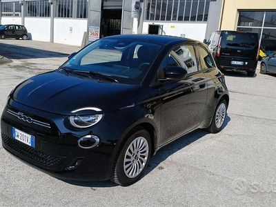 Occasion Fiat 500e Passion 42 kW (58 PK) 2024 Zwart Hatchback