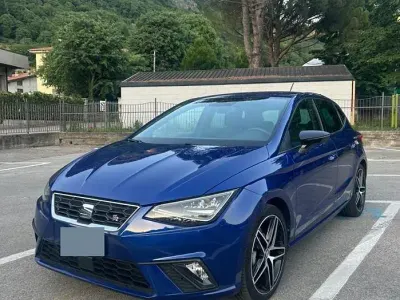 Usata Seat Ibiza FR-Line 95 CV (69 kW) 2019 Bluazzurro Utilitaria