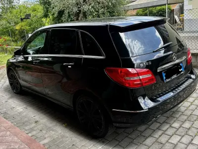 Usata Mercedes B180 Executive 109 CV (80 kW) 2013 Nero Monovolume