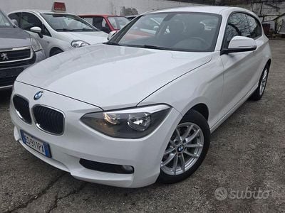 Usata BMW 114 Sport Line 102 CV (75 kW) 2013 Bianco Utilitaria
