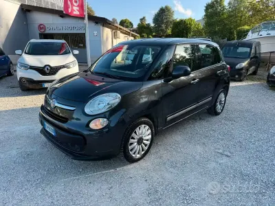Begagnad Fiat 500L Pop Star 105 HK (77 kW) 2015 Grå Minibuss